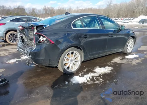 2018 Volvo S60 Inscription T5 Platinum z USA, uszkodzony, nr VIN LYV402TM1JB158640